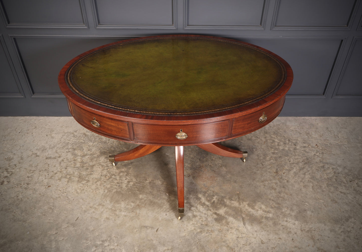 Georgian Mahogany Oval Drum Table