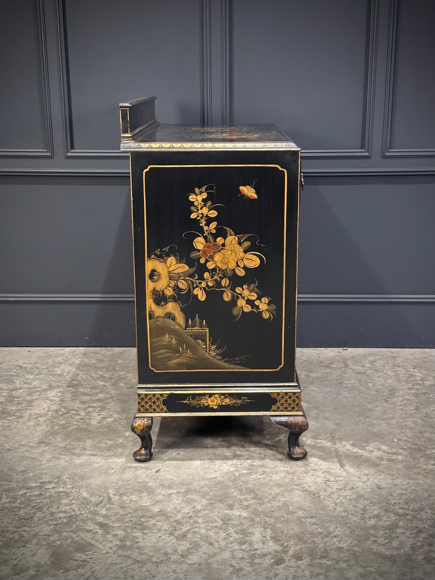Chinoiserie Black Lacquered Japanned Side Cabinet