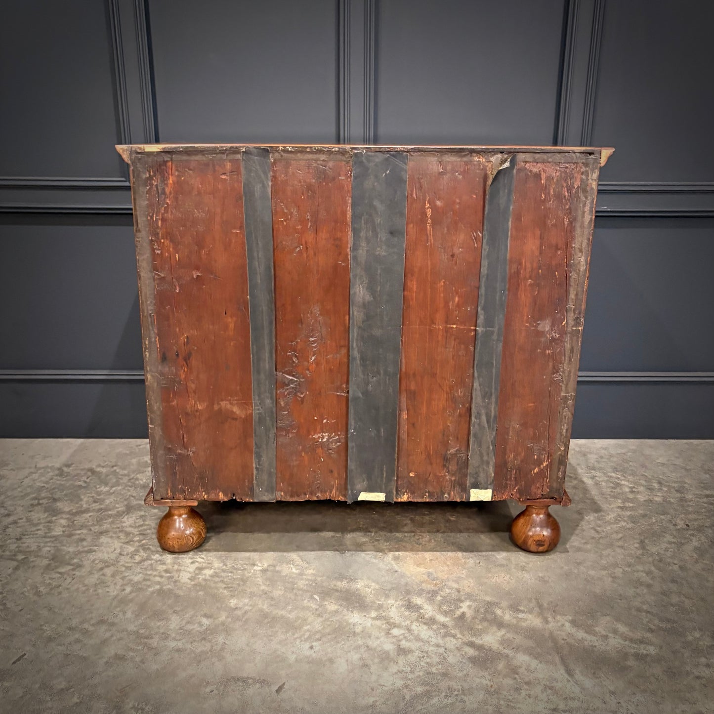 William & Mary Walnut Oyster Chest