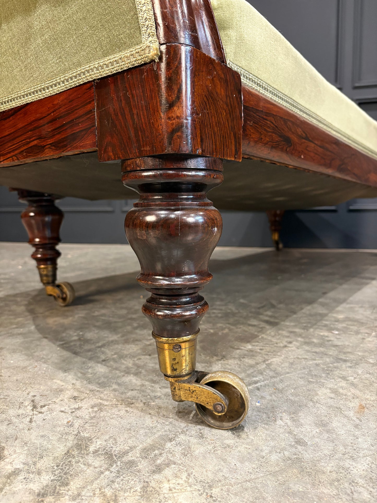 Victorian Rosewood Chaise Longue