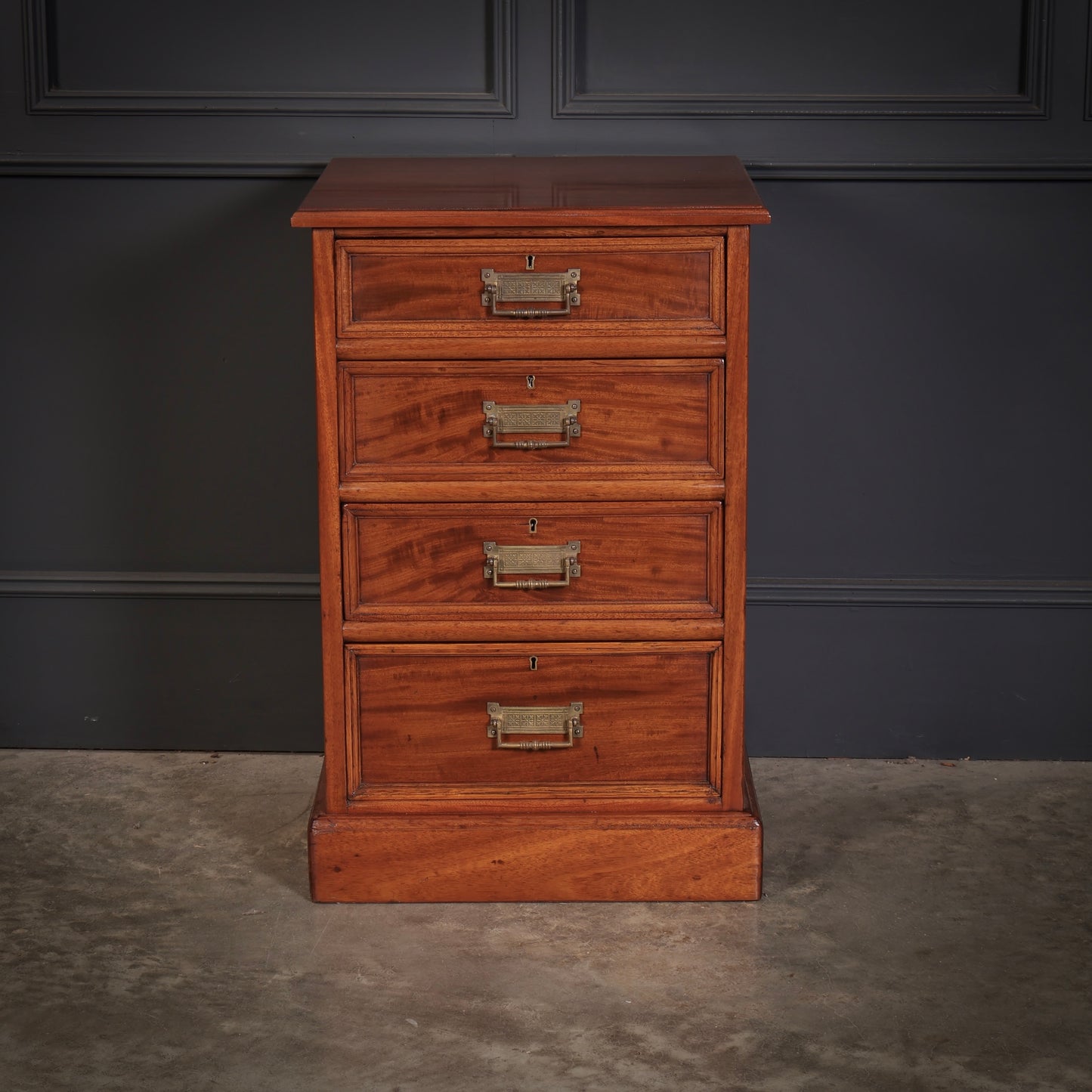 Large Pair of Victorian Mahogany Bedside Chests