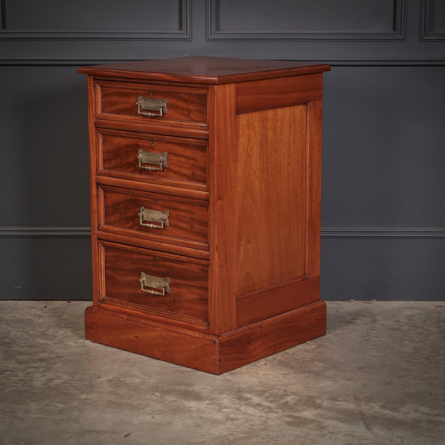 Large Pair of Victorian Mahogany Bedside Chests