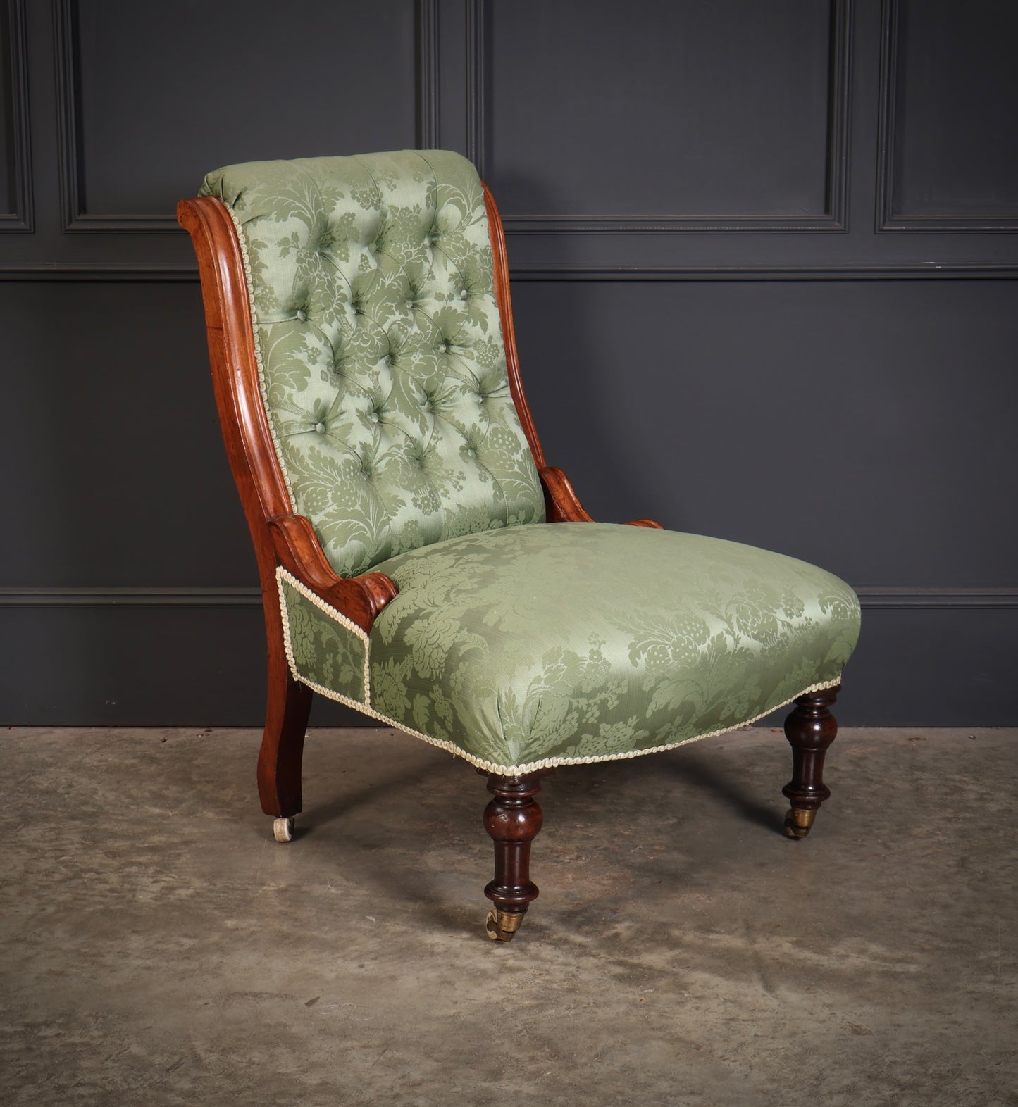 Victorian Walnut Slipper Chair