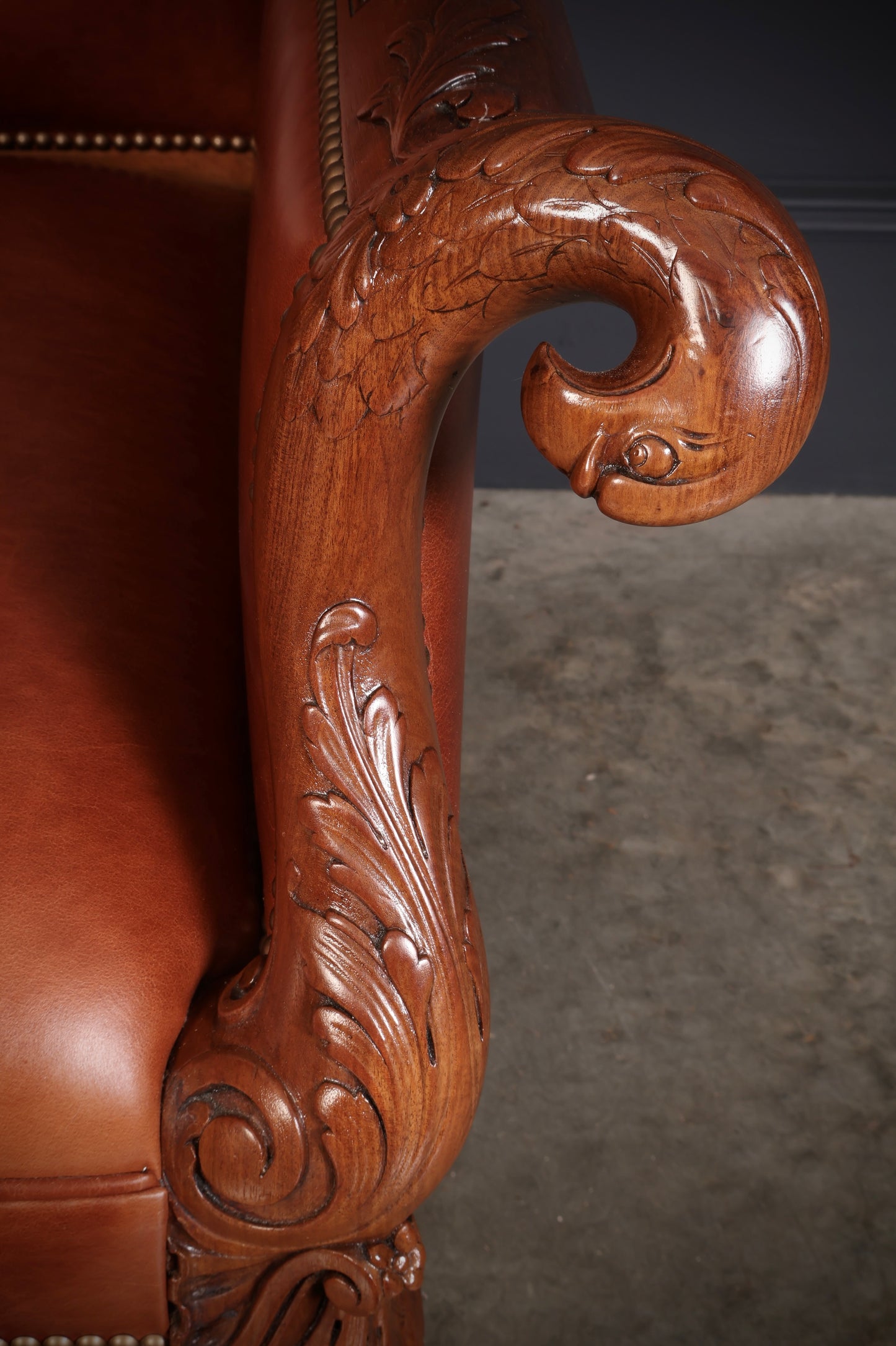 Magnificent Quality Mahogany & Leather Suite
