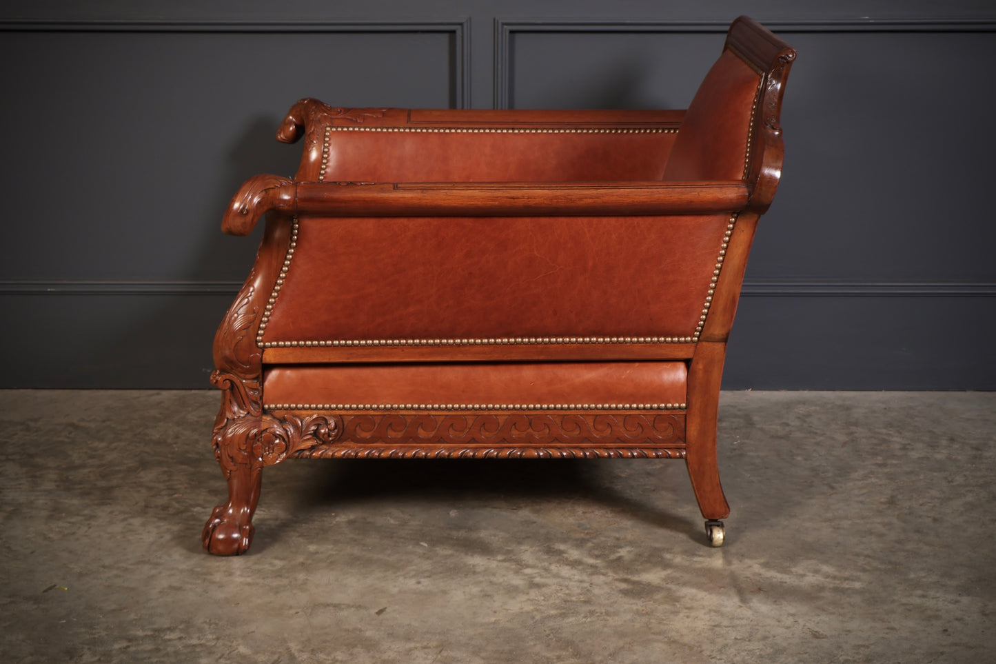 Magnificent Quality Mahogany & Leather Suite