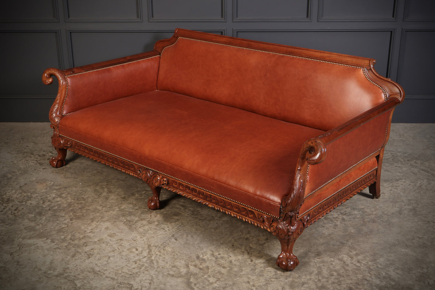 Magnificent Quality Mahogany & Leather Suite