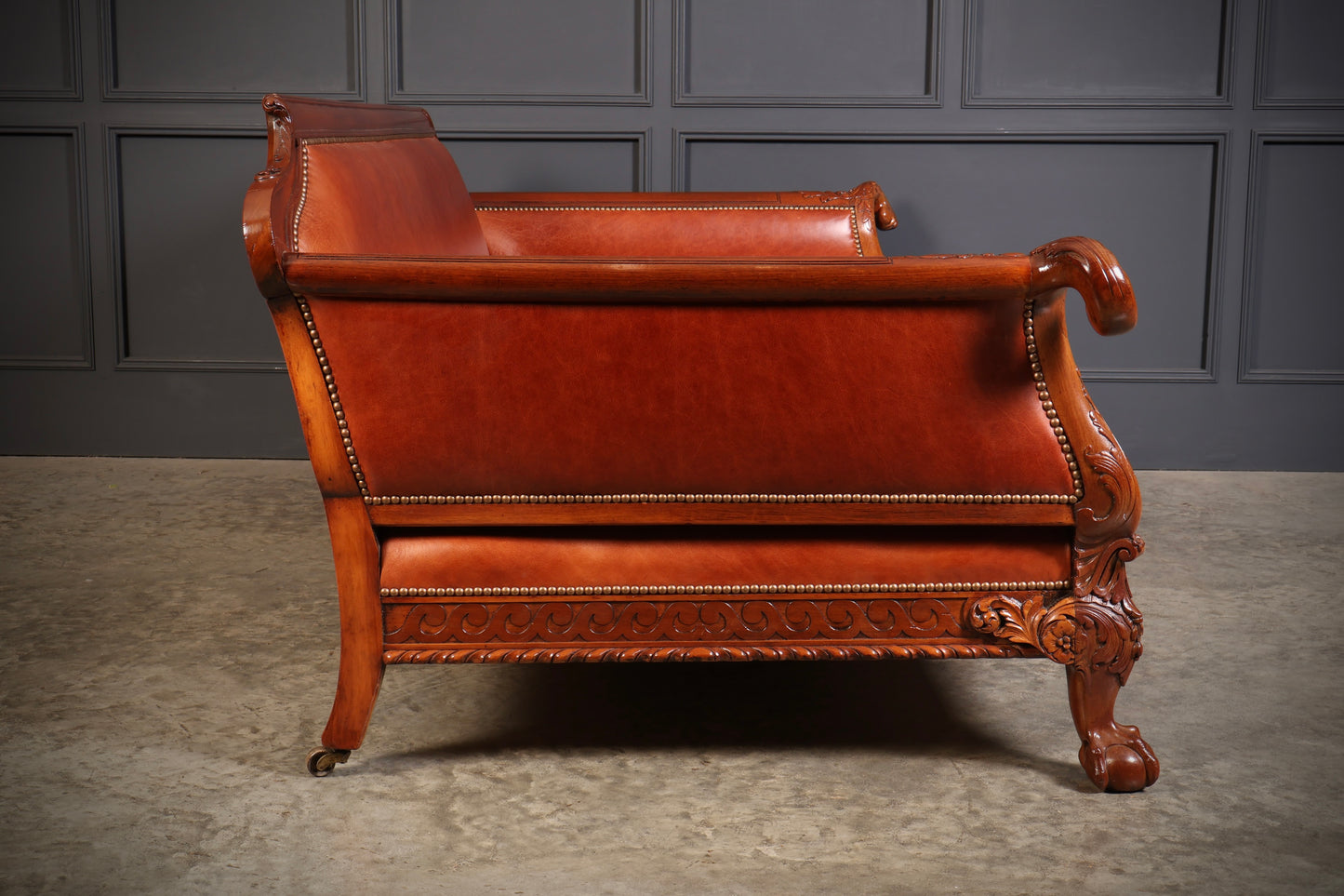 Magnificent Quality Mahogany & Leather Suite