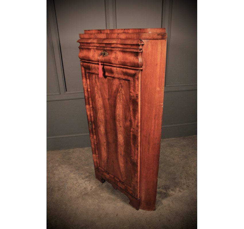 Stunning Figured Walnut Biedemier Corner Cupboard