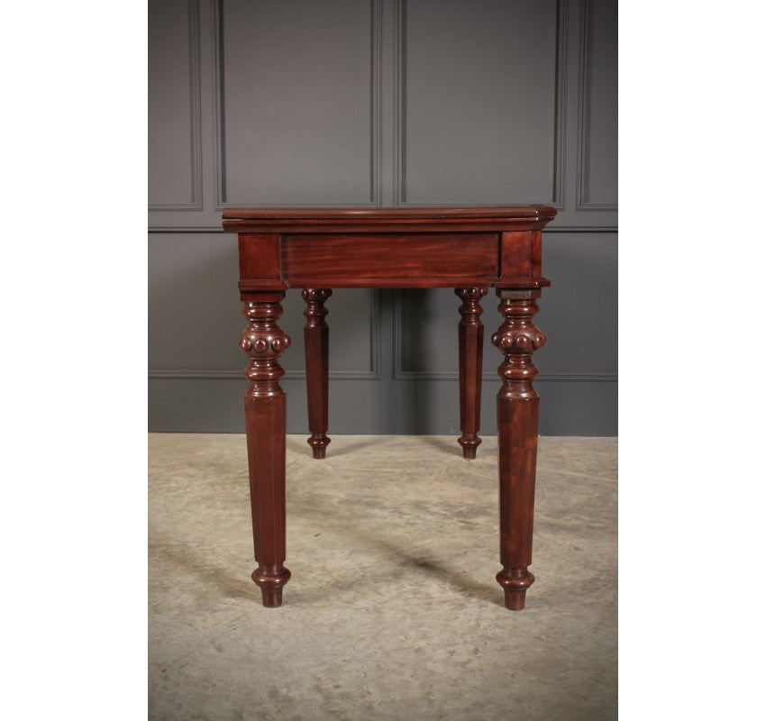 Victorian Mahogany Quality Serving Table