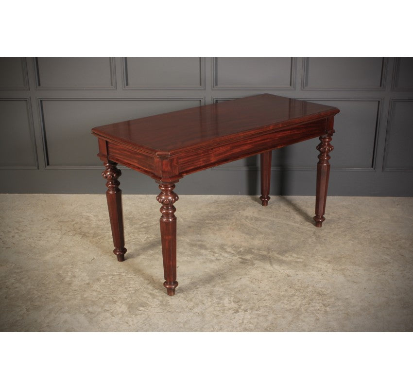 Victorian Mahogany Quality Serving Table