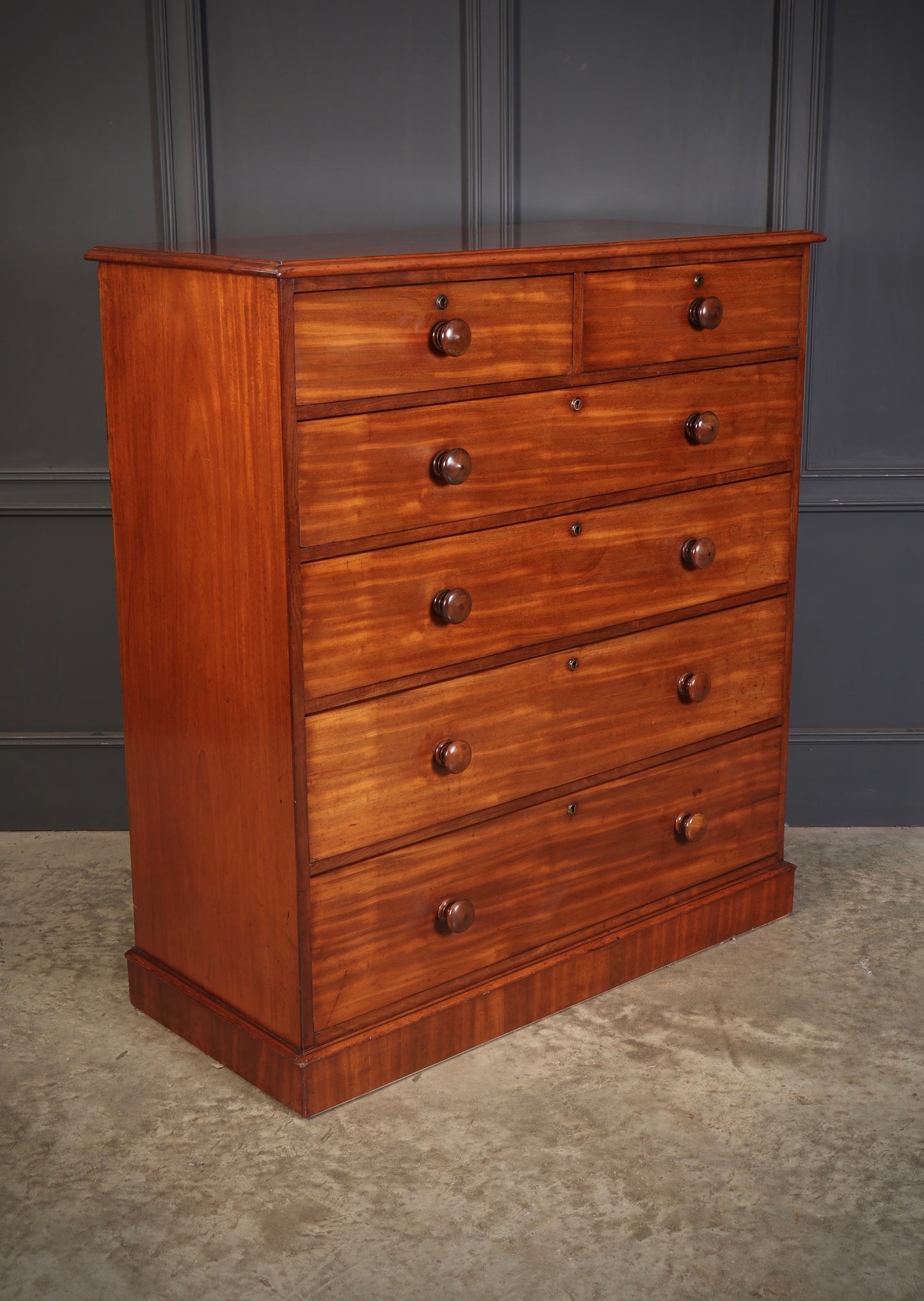 Large William IV Mahogany Chest of Drawers