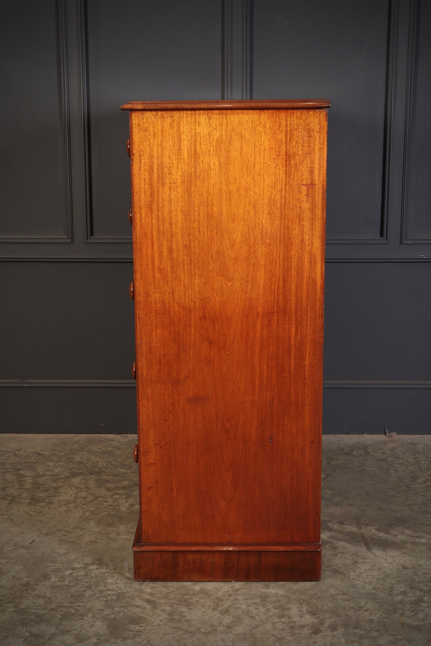Large William IV Mahogany Chest of Drawers
