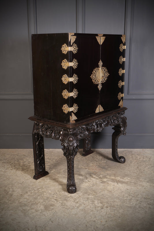 17th Century English Black Lacquered Cabinet on Stand