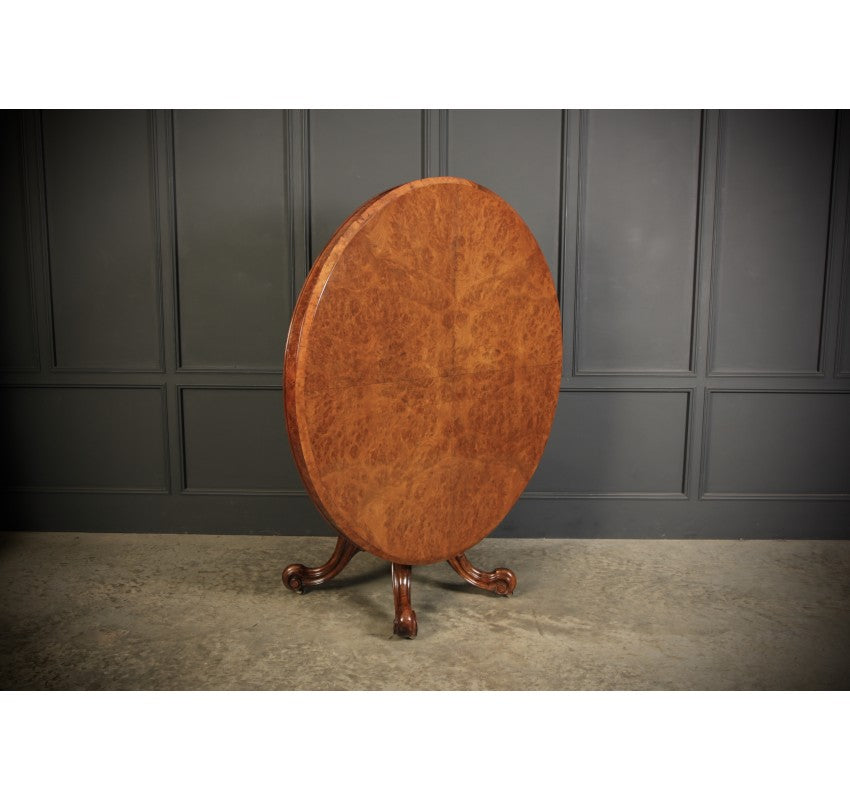 19th C. Round Tilt Top Pollard Oak Centre Dining Table