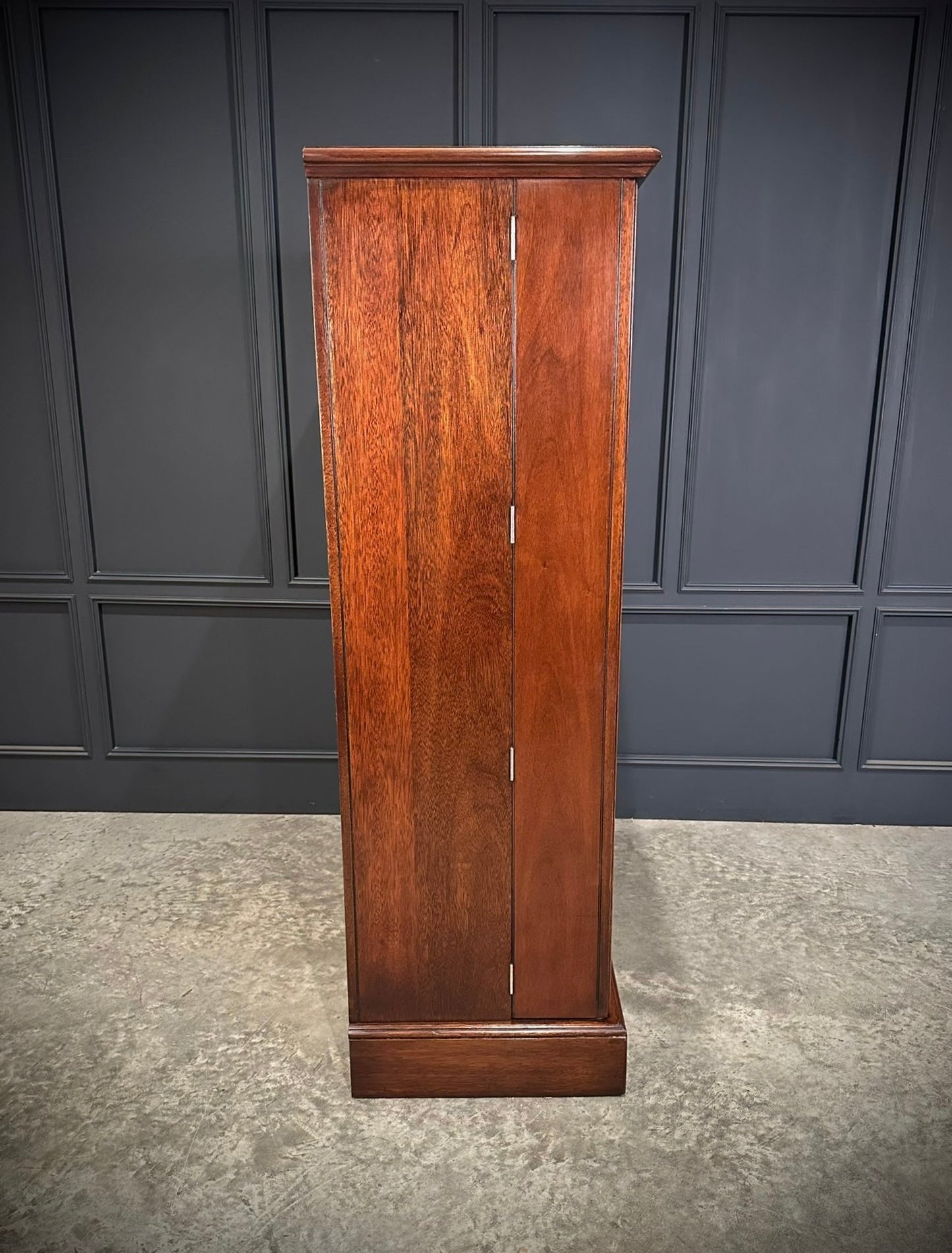 Mahogany Compactum Wardrobe