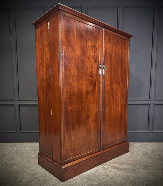 Mahogany Compactum Wardrobe