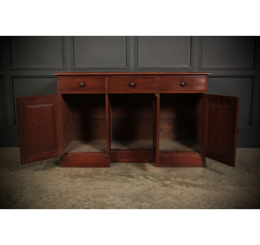 Early Victorian Mahogany Kneehole Desk