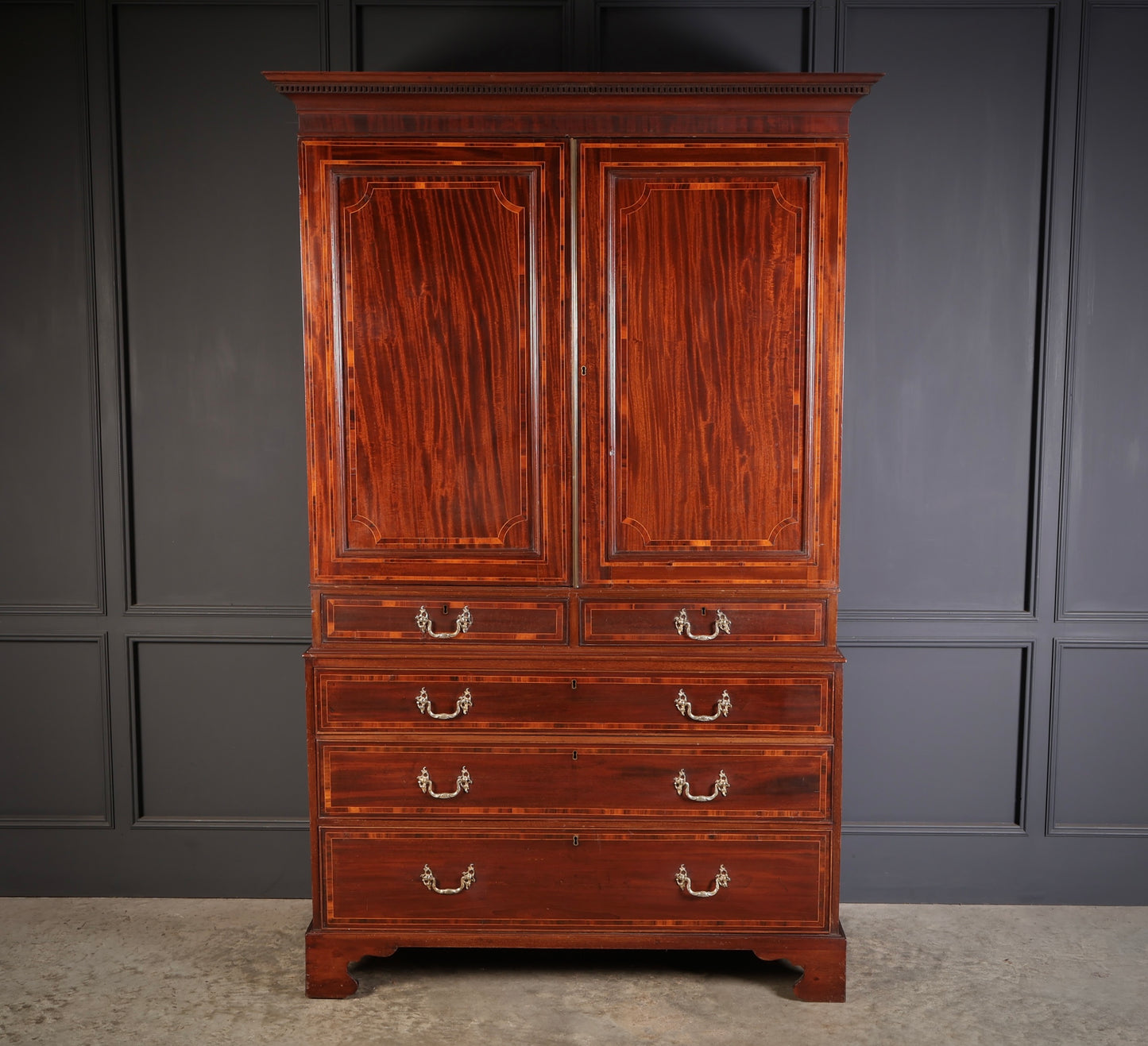 Georgian Inlaid Mahogany Gentlemans Wardrobe