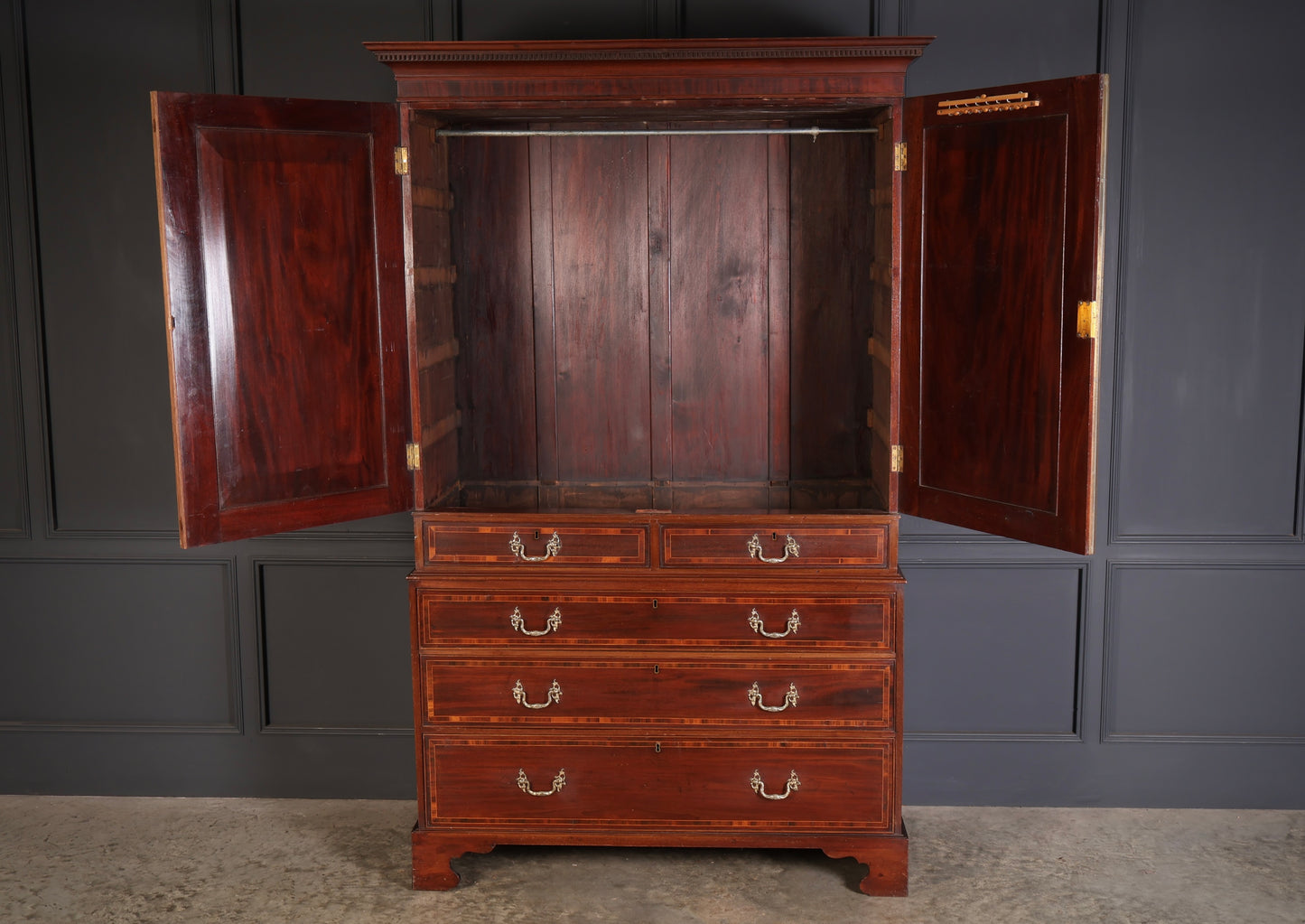 Georgian Inlaid Mahogany Gentlemans Wardrobe