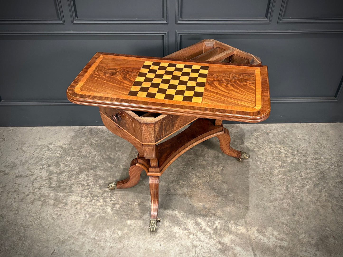 Regency Mahogany Games/Chess Table