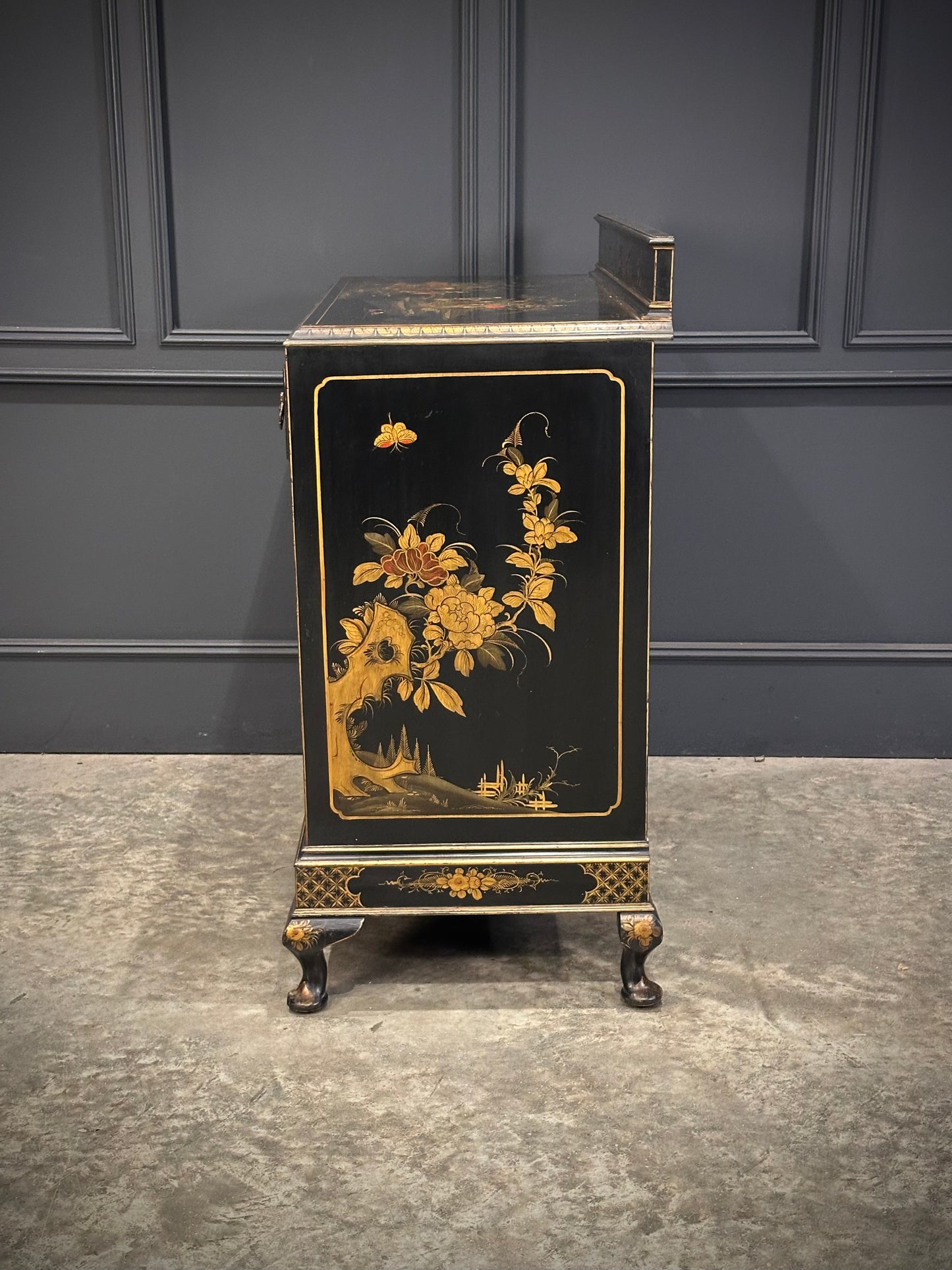 Chinoiserie Black Lacquered Japanned Side Cabinet