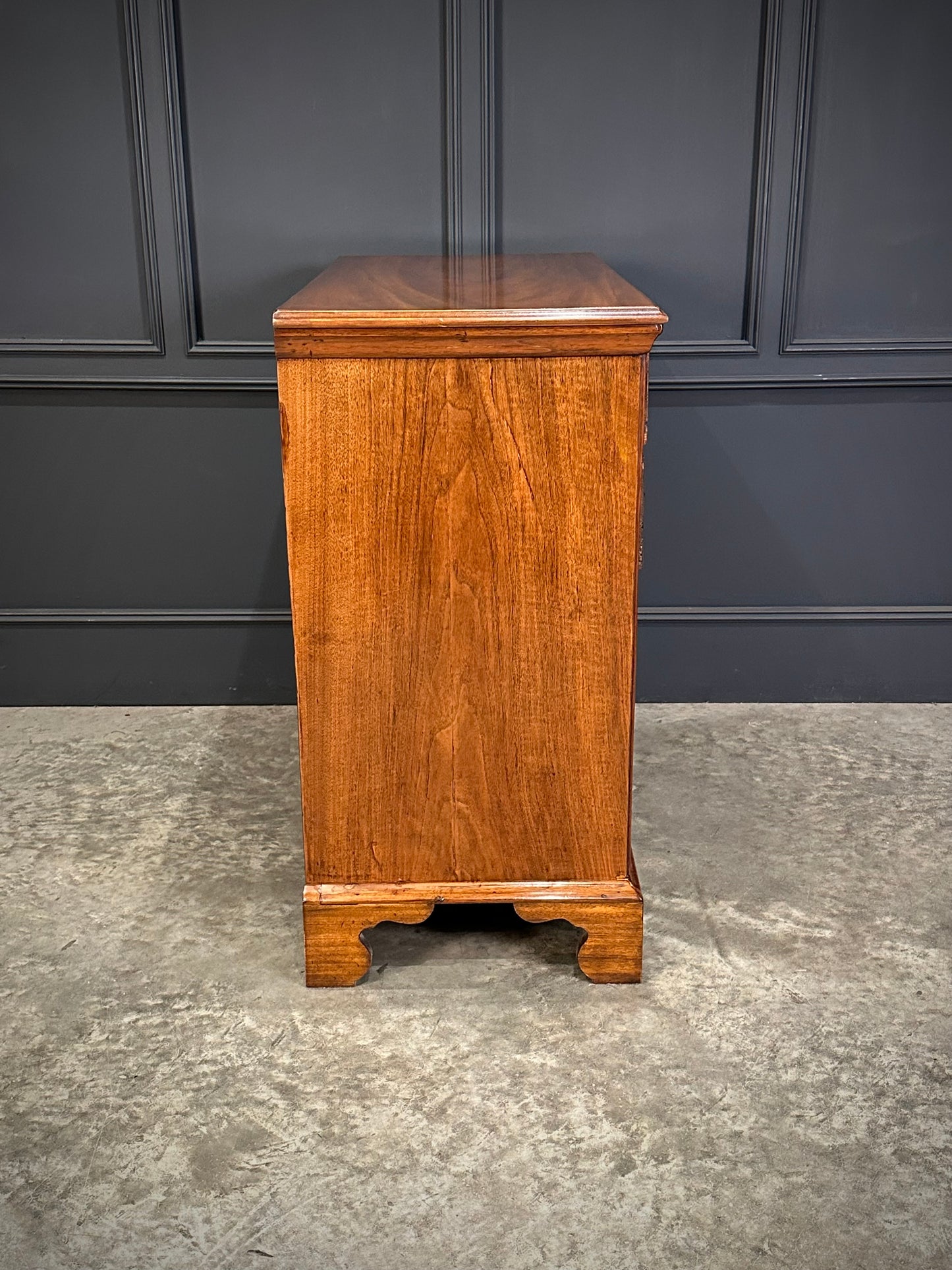 18th Century Walnut Chest of Drawers