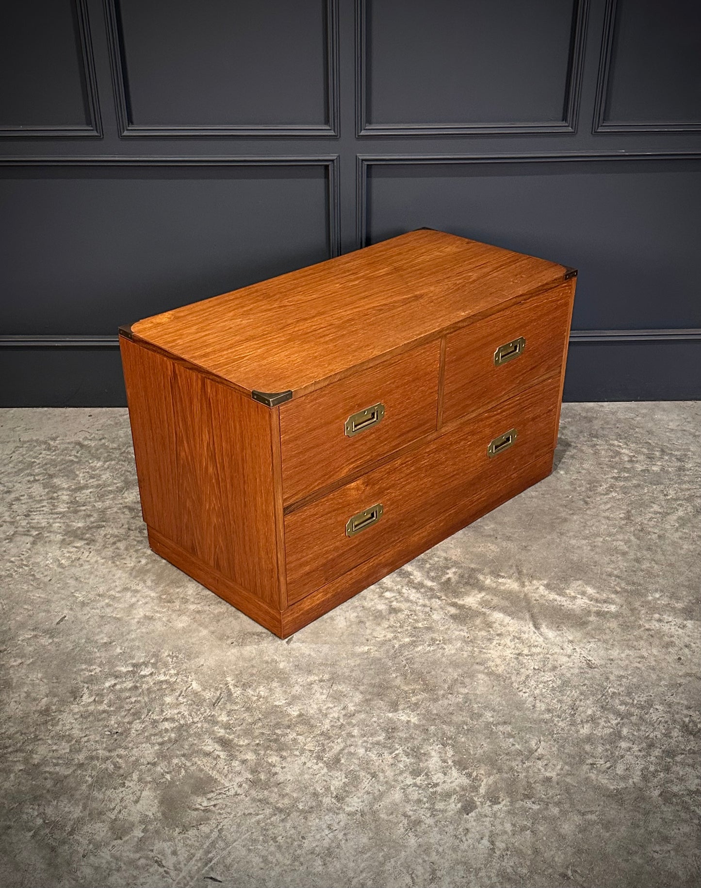 Low Teak Military Campaign Chest