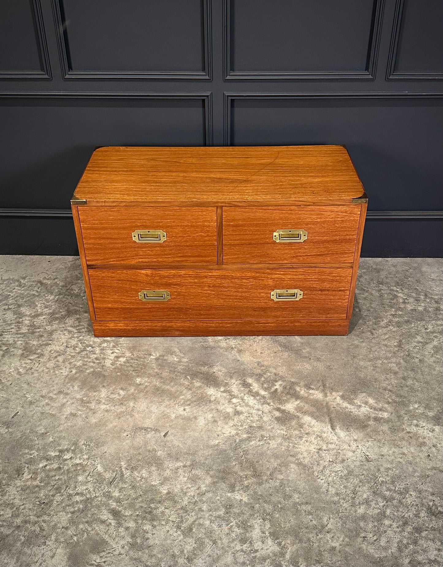Low Teak Military Campaign Chest