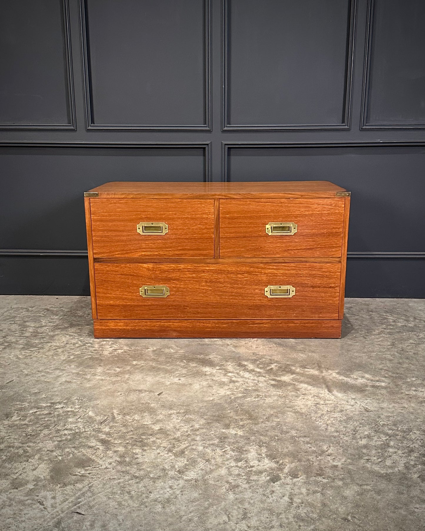 Low Teak Military Campaign Chest
