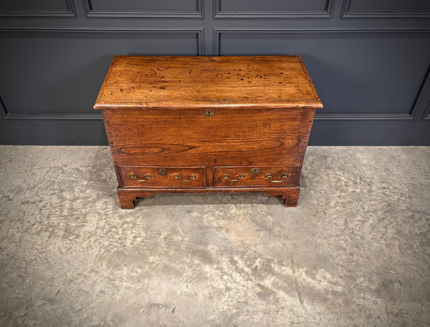Georgian Elm Blanket Box