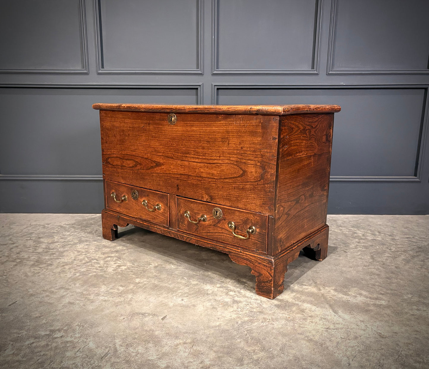Georgian Elm Blanket Box