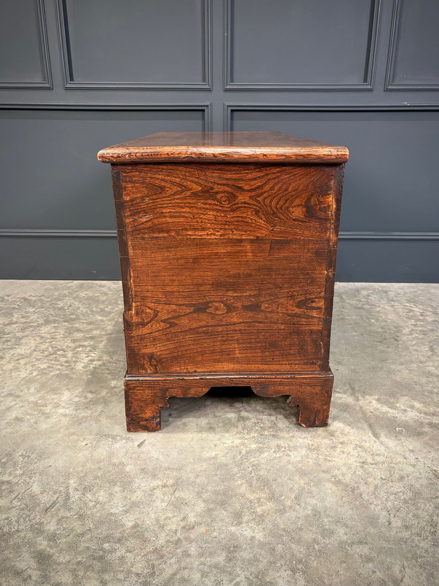 Georgian Elm Blanket Box