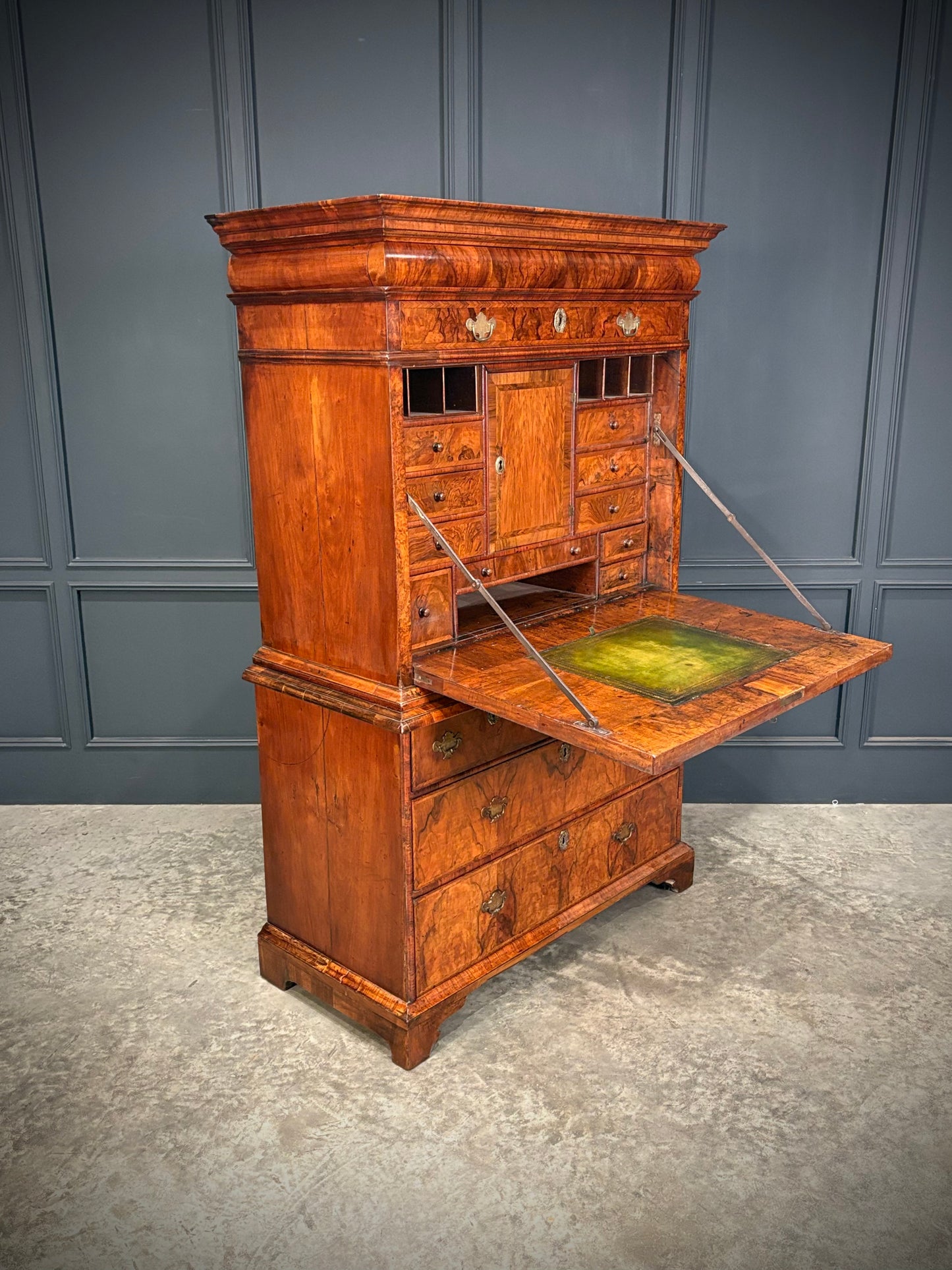 Queen Anne Walnut Secretaire Chest / Escritoire