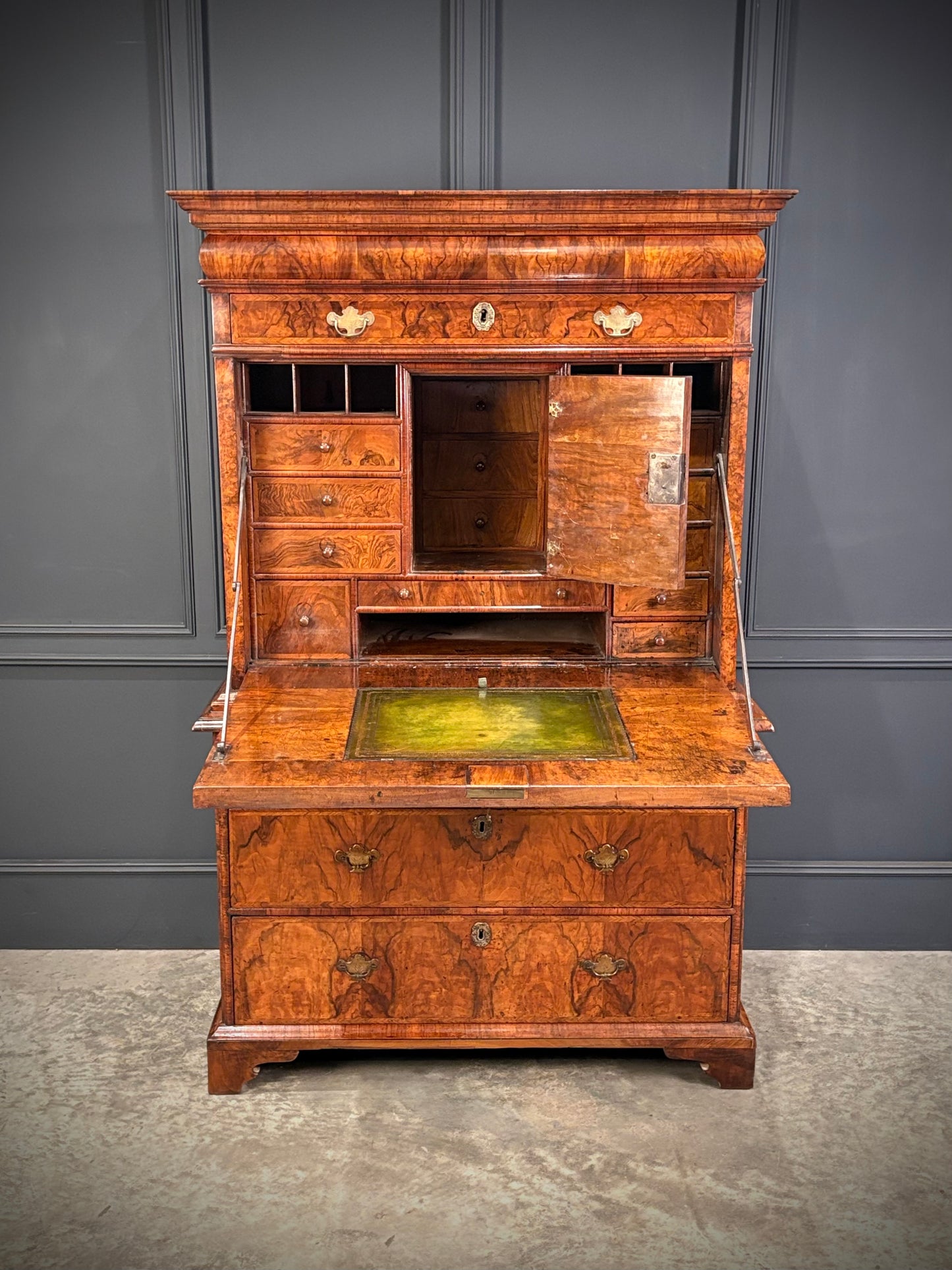 Queen Anne Walnut Secretaire Chest / Escritoire
