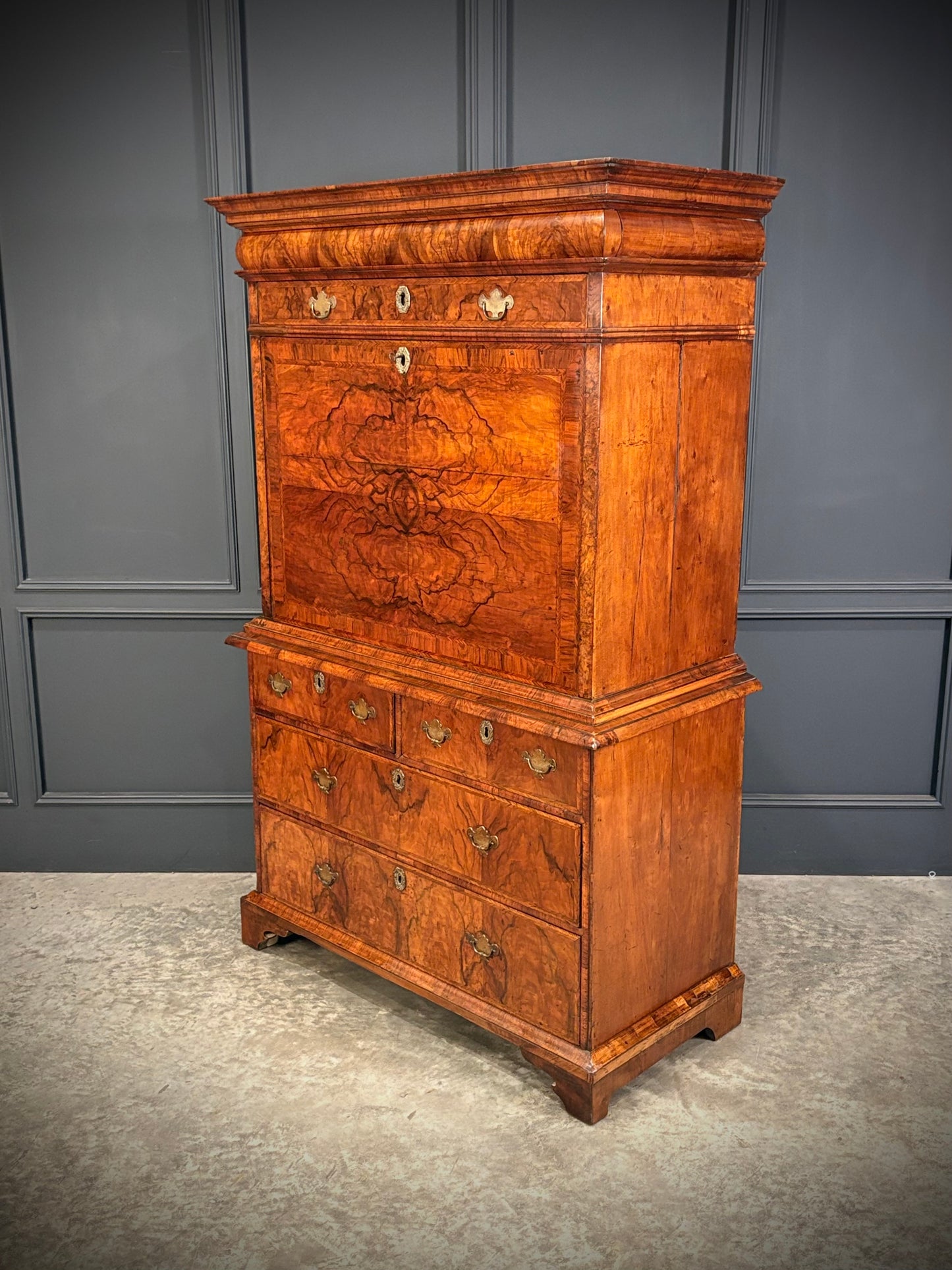 Queen Anne Walnut Secretaire Chest / Escritoire