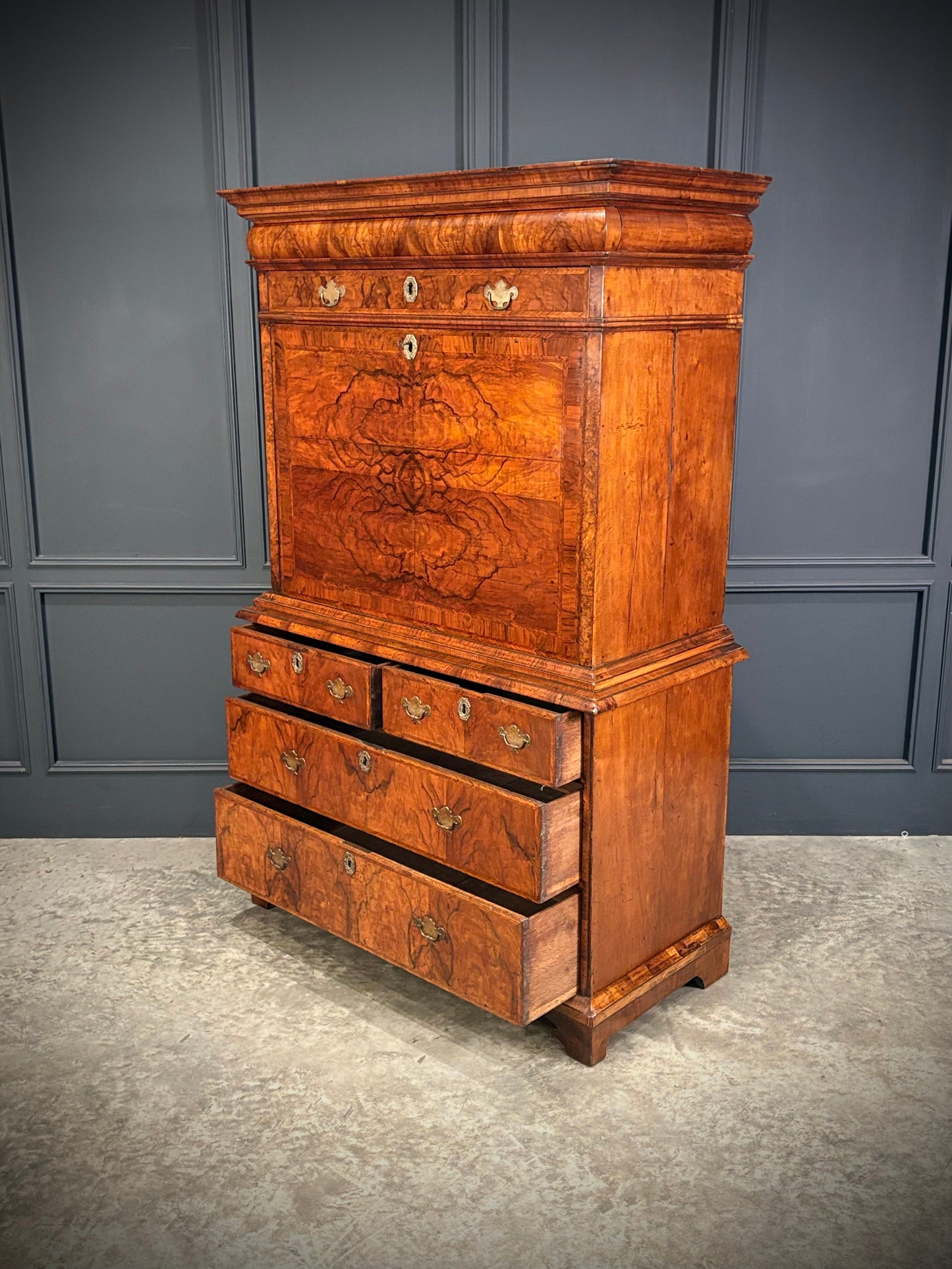 Queen Anne Walnut Secretaire Chest / Escritoire
