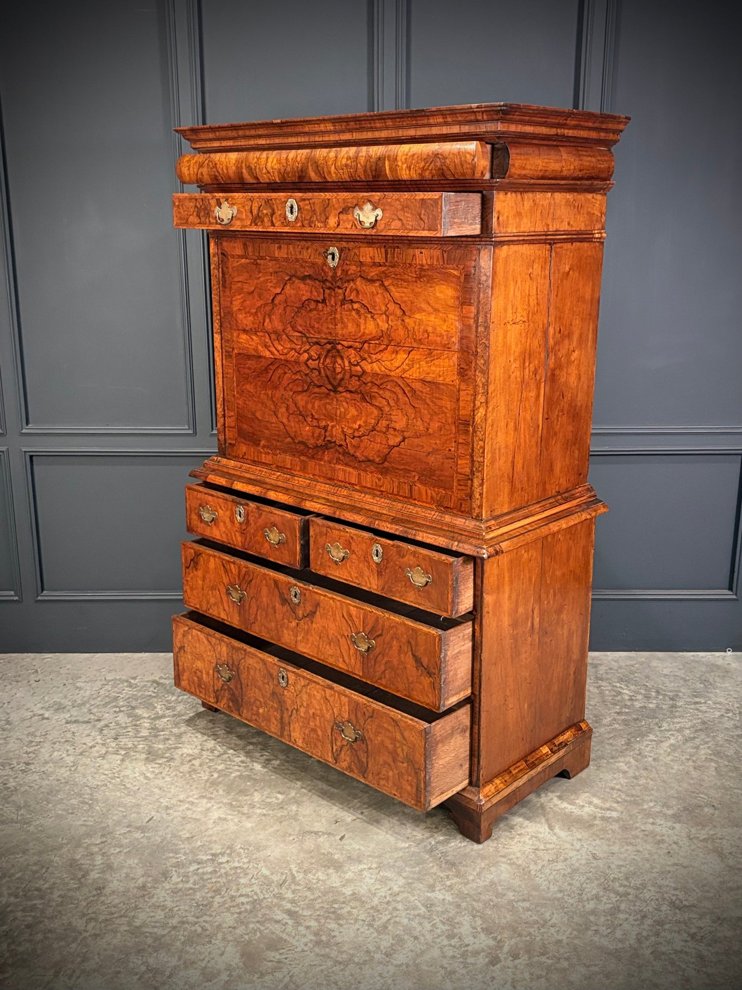 Queen Anne Walnut Secretaire Chest / Escritoire
