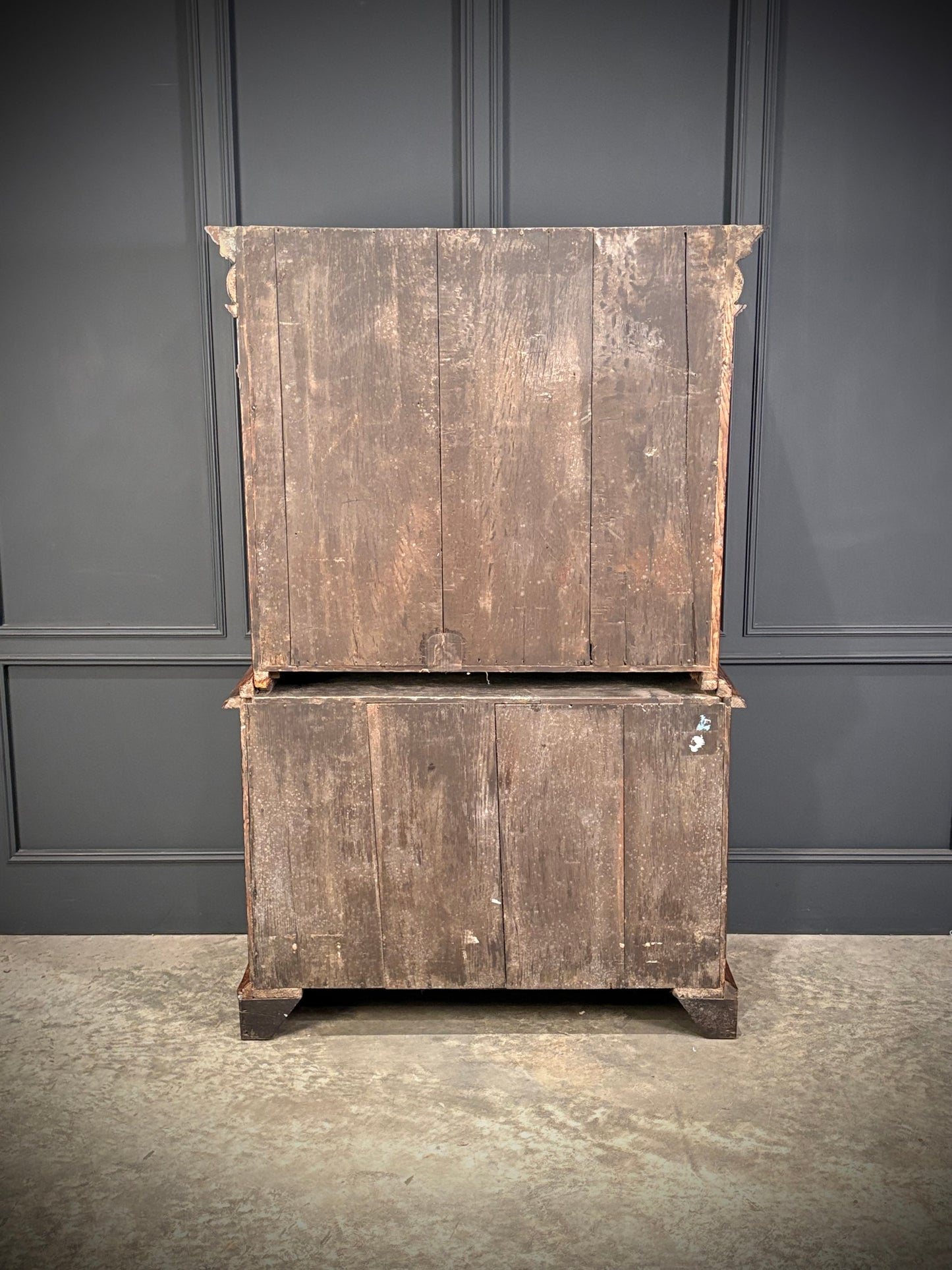 Queen Anne Walnut Secretaire Chest / Escritoire