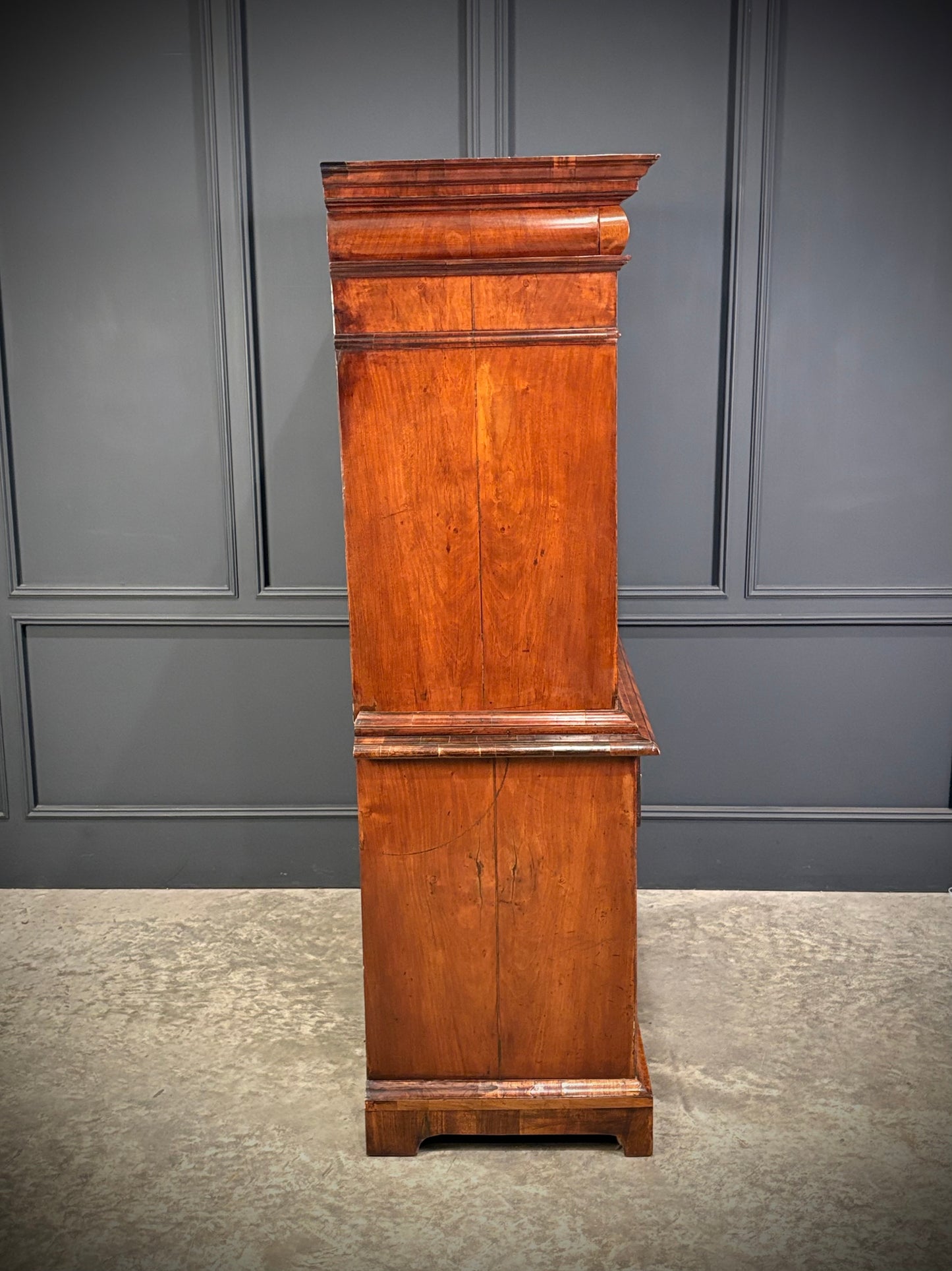 Queen Anne Walnut Secretaire Chest / Escritoire