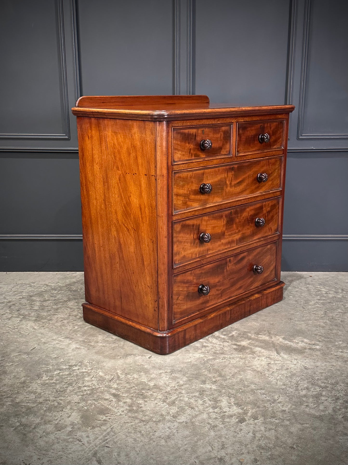 Victorian Mahogany Chest of Drawers