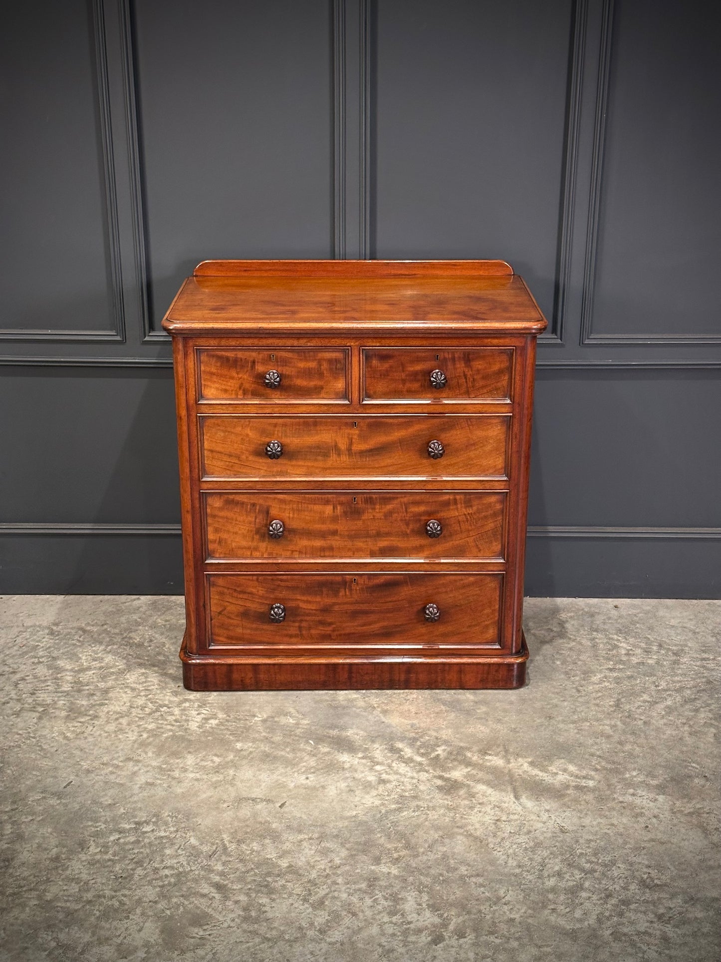 Victorian Mahogany Chest of Drawers