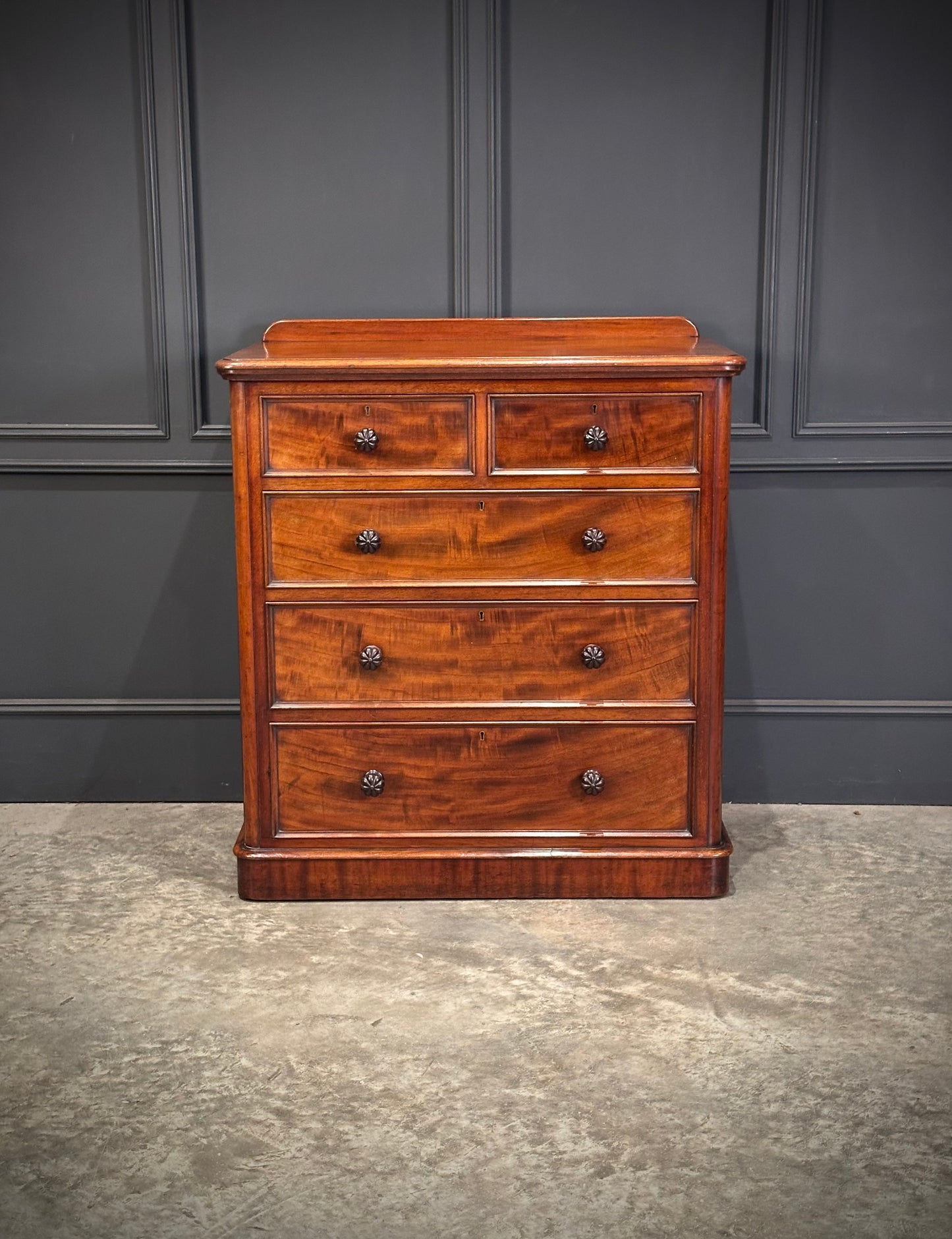 Victorian Mahogany Chest of Drawers