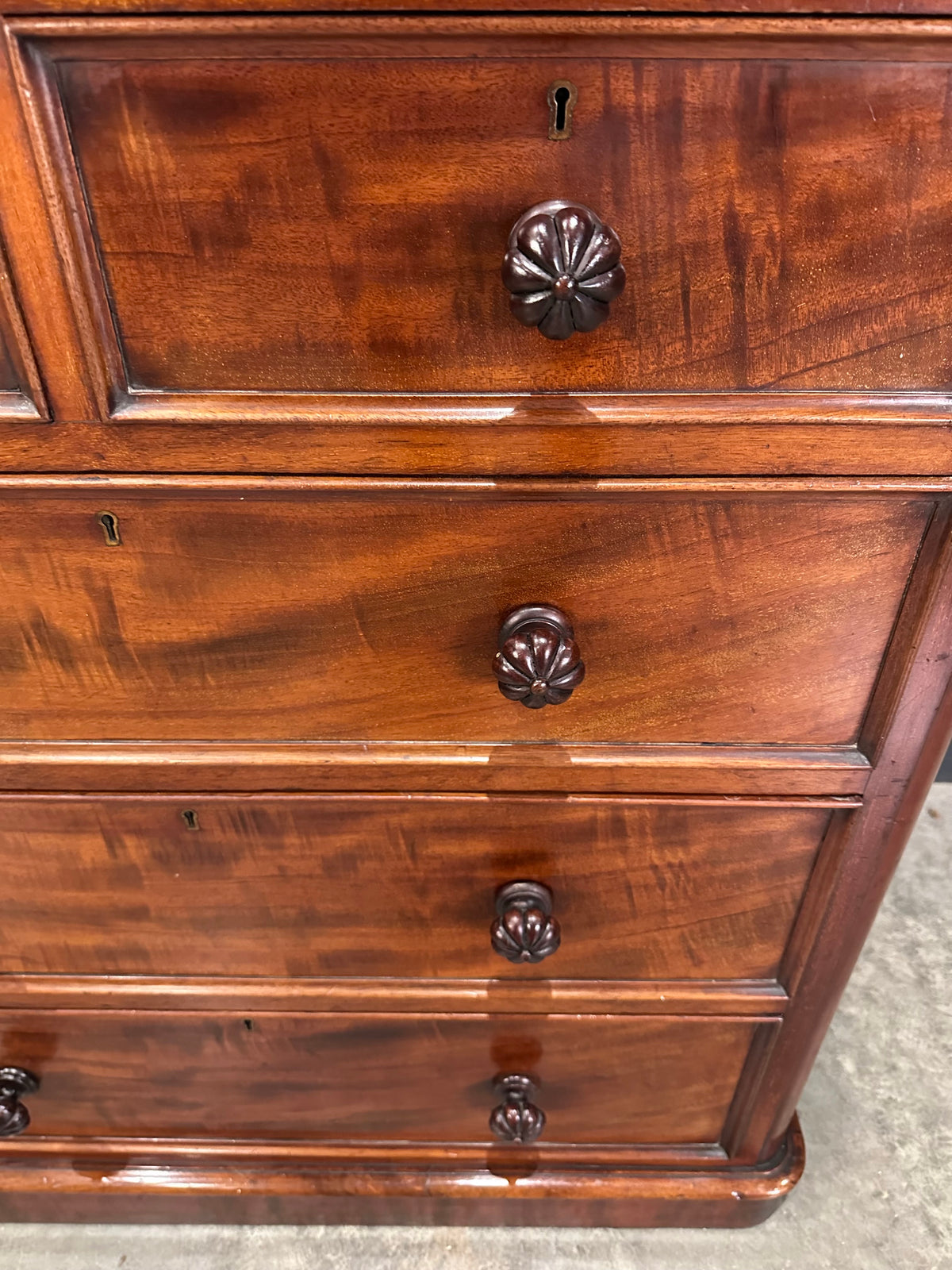 Victorian Mahogany Chest of Drawers