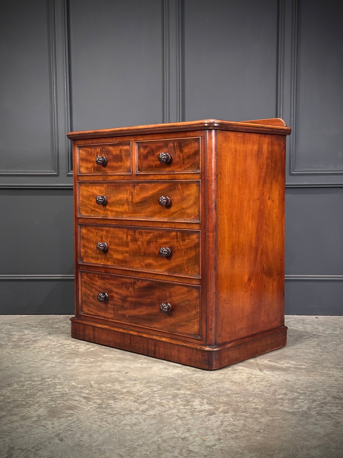 Victorian Mahogany Chest of Drawers