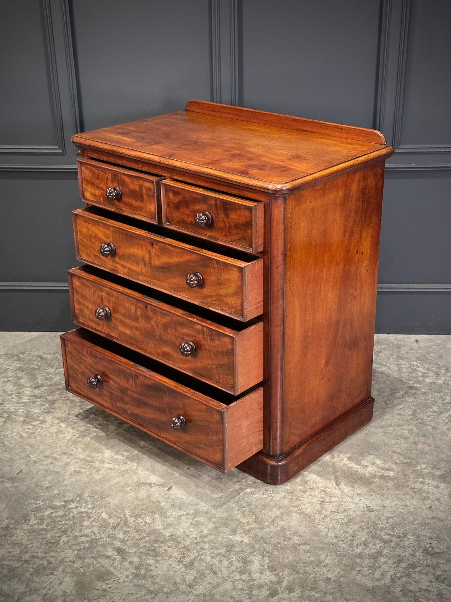 Victorian Mahogany Chest of Drawers