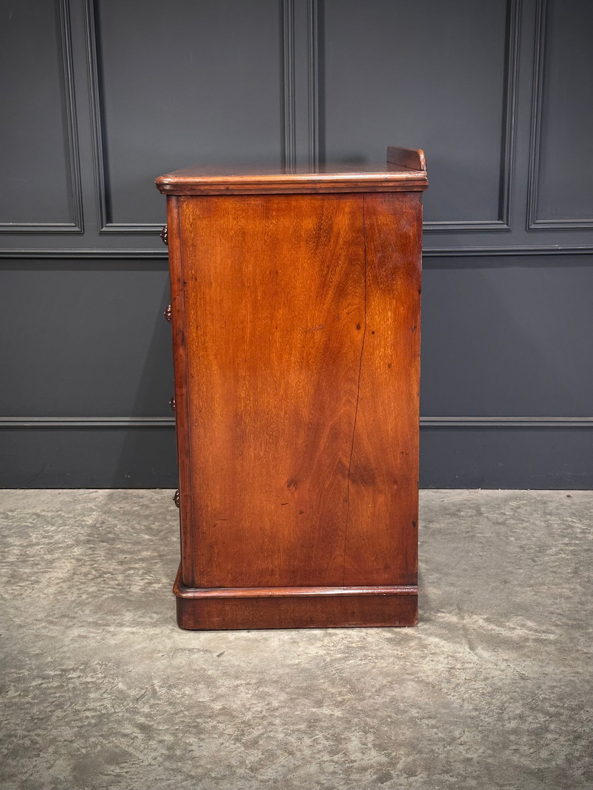 Victorian Mahogany Chest of Drawers