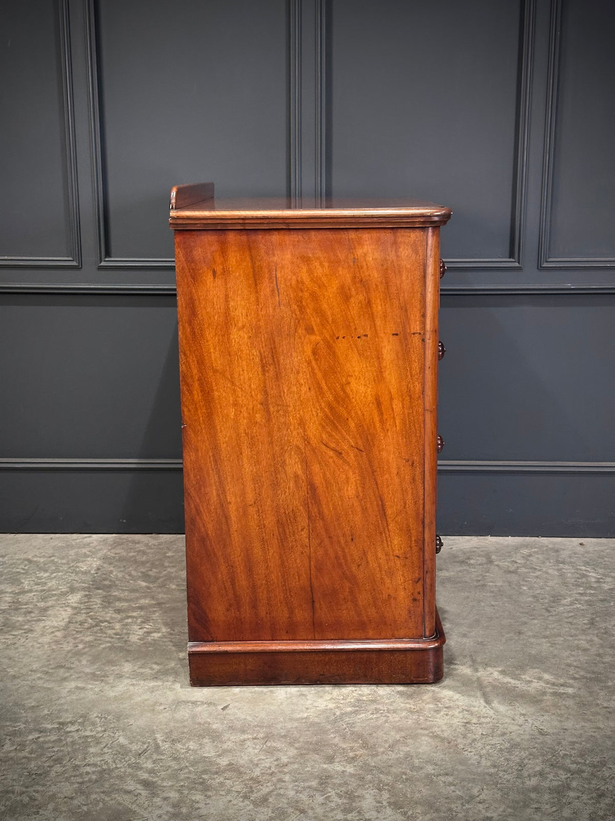 Victorian Mahogany Chest of Drawers