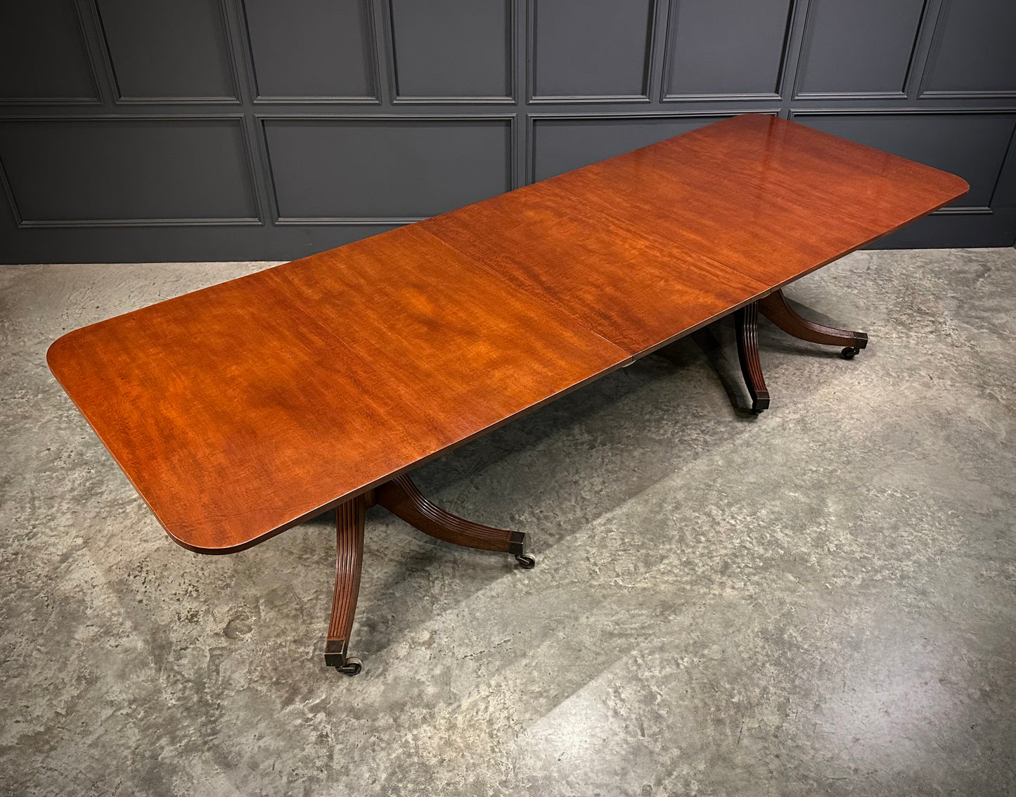 Mahogany Twin Pillar Extending Dining Table