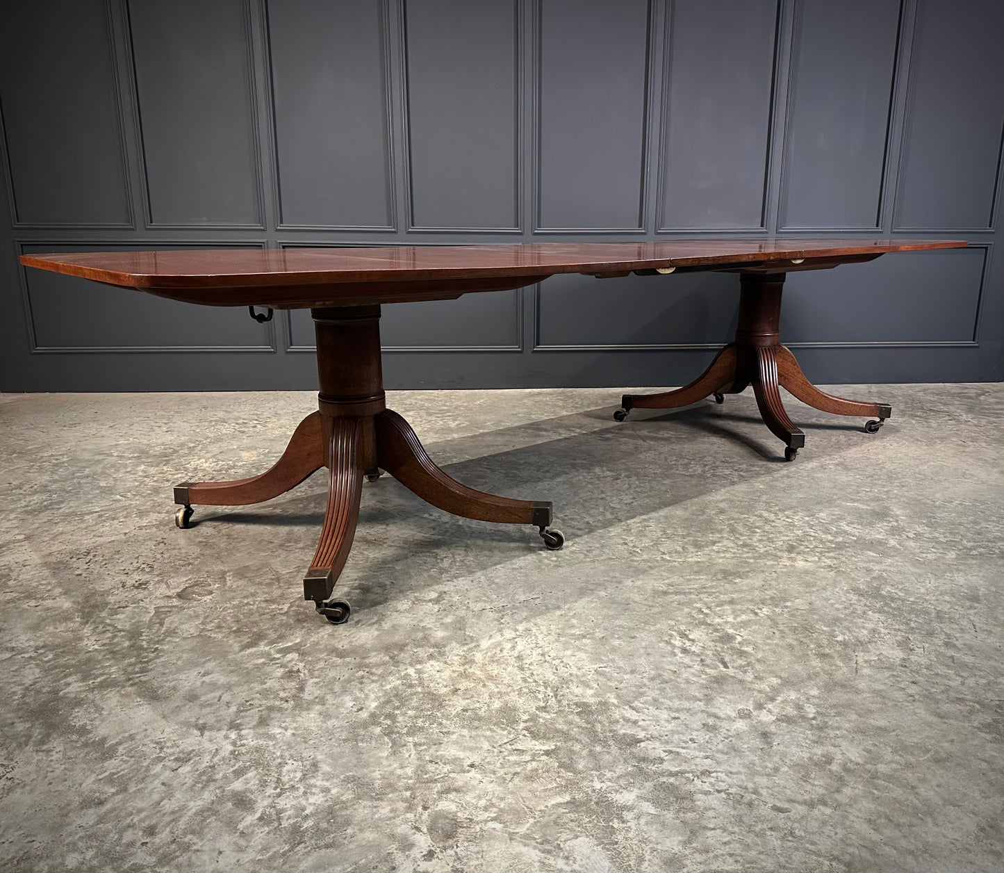 Mahogany Twin Pillar Extending Dining Table