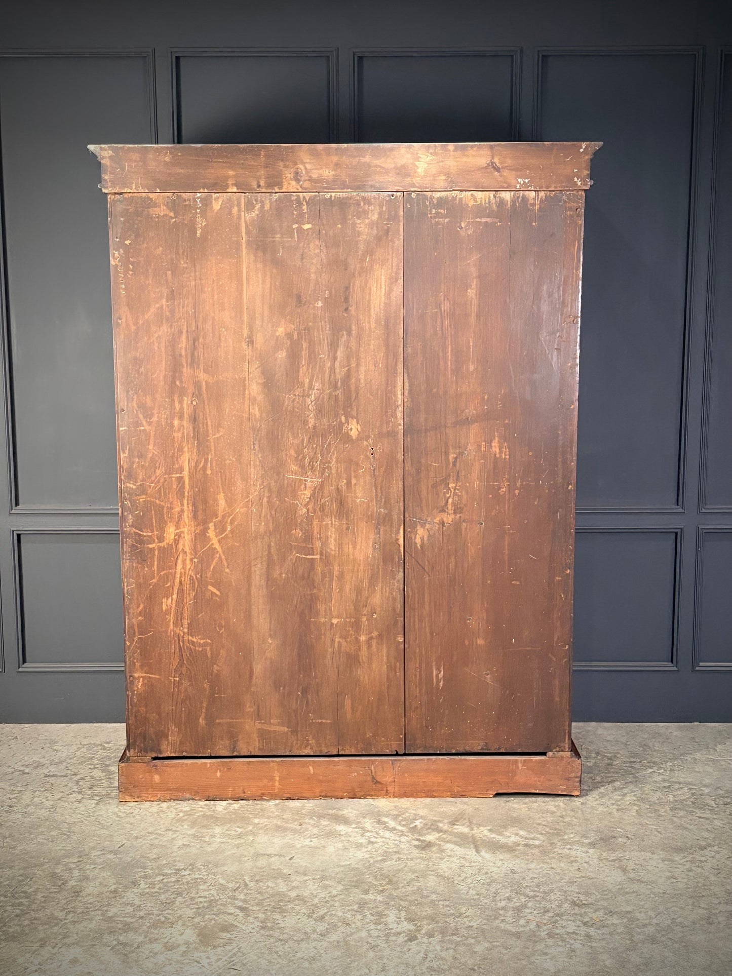 William IV Mahogany Wardrobe